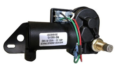 Wipers and wiper motor